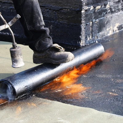 Bitumen and asphalt heating systems